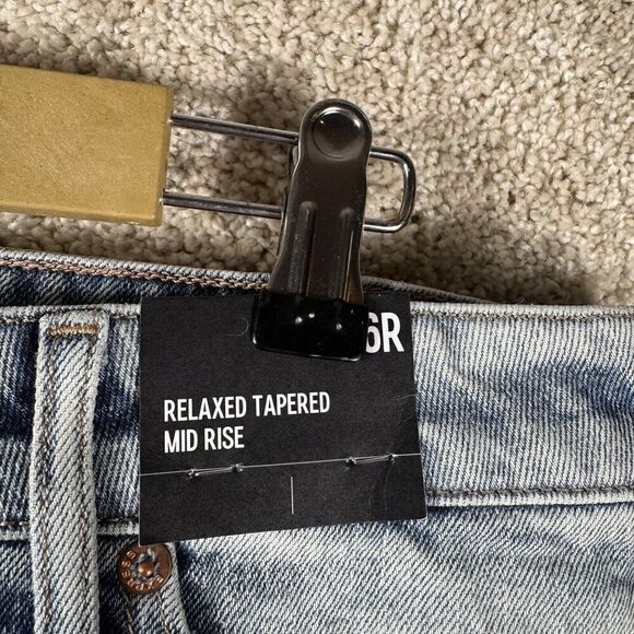 Express Jeans NWT Size‎ 16 Relaxed Tapered Mid Rise Straight Ankle Light Denim - Picture 9 of 15